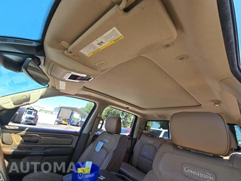 2019 Ram 1500 Laramie Longhorn Crew Cab Short Bed - miniatura 11