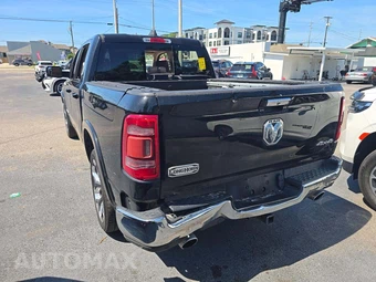 2019 Ram 1500 Laramie Longhorn Crew Cab Short Bed - miniatura 2