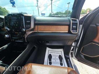 2019 Ram 1500 Laramie Longhorn Crew Cab Short Bed - miniatura 19