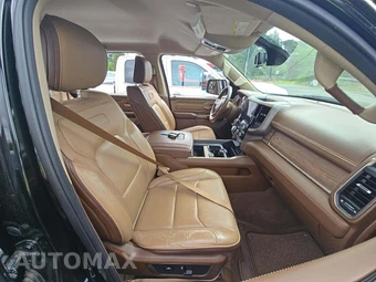 2019 Ram 1500 Laramie Longhorn Crew Cab Short Bed - miniatura 18