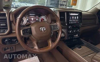 2019 Ram 1500 Laramie Longhorn Crew Cab Short Bed - miniatura 10