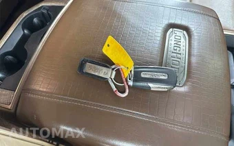 2019 Ram 1500 Laramie Longhorn Crew Cab Short Bed - miniatura 14