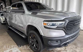 2019 Ram 1500 Laramie Longhorn Crew Cab Short Bed - miniatura 2