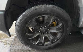 2019 Ram 1500 Laramie Longhorn Crew Cab Short Bed - miniatura 9