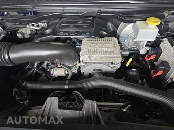 2019 Ram 1500 Laramie Longhorn Crew Cab Short Bed - miniatura 18