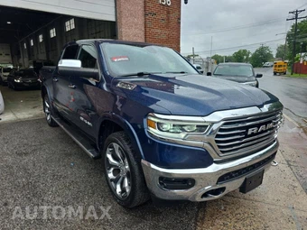 2019 Ram 1500 Laramie Longhorn Crew Cab Short Bed - miniatura 3