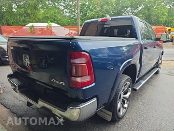 2019 Ram 1500 Laramie Longhorn Crew Cab Short Bed - miniatura 4