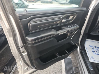 2019 Ram 1500 Limited Crew Cab Short Bed - miniatura 9