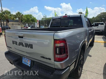 2019 Ram 1500 Rebel Extended Cab Medium Bed - miniatura 3
