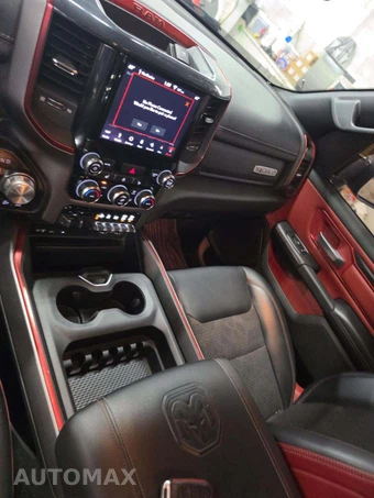 2019 Ram 1500 Rebel Extended Cab Medium Bed - miniatura 10