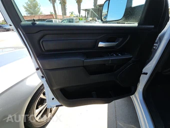 2019 Ram 1500 Tradesman Crew Cab Medium Bed - miniatura 9