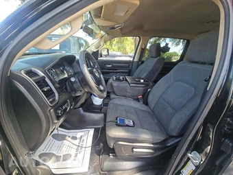 2019 Ram 1500 Tradesman Crew Cab Short Bed – miniatura 6