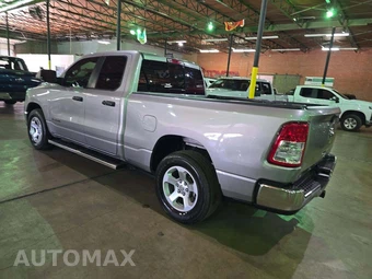 2019 Ram 1500 Tradesman Extended Cab Medium Bed - miniatura 2