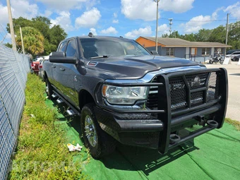 2019 Ram 2500 Big Horn Crew Cab Long Bed - miniatura 4