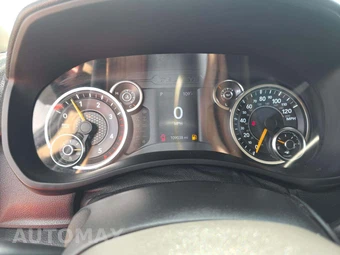 2019 Ram 2500 Big Horn Crew Cab Long Bed - miniatura 9