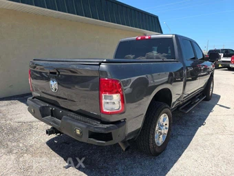 2019 Ram 2500 Big Horn Crew Cab Medium Bed - miniatura 3