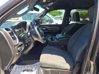 2019 Ram 2500 Big Horn Crew Cab Medium Bed - miniatura 6