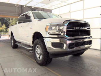 2019 Ram 2500 Big Horn Crew Cab Medium Bed - miniatura 3