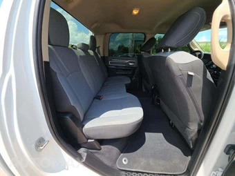 2019 Ram 2500 Big Horn Crew Cab Medium Bed - miniatura 13