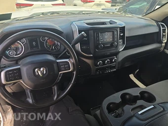 2019 Ram 2500 Big Horn Crew Cab Medium Bed – miniatura 11