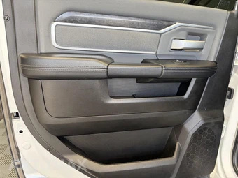 2019 Ram 2500 Big Horn Extended Crew Cab Medium Bed – miniatura 17