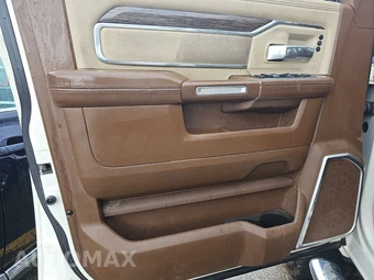 2019 Ram 2500 Laramie Crew Cab Medium Bed - miniatura 9