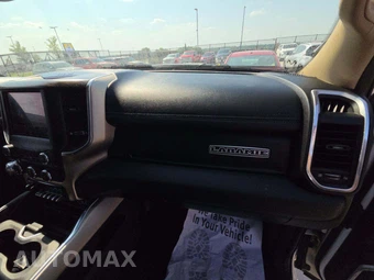 2019 Ram 2500 Laramie Crew Cab Medium Bed – miniatura 16
