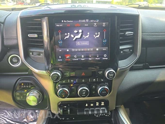 2019 Ram 2500 Laramie Crew Cab Medium Bed - miniatura 10