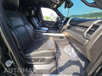 2019 Ram 2500 Laramie Crew Cab Medium Bed - miniatura 17