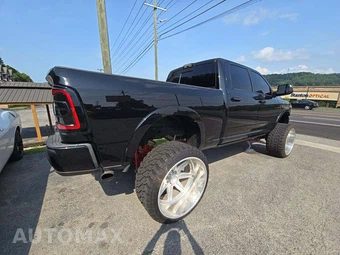 2019 Ram 2500 Laramie Crew Cab Medium Bed - miniatura 3