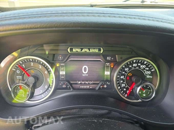 2019 Ram 2500 Laramie Crew Cab Medium Bed - miniatura 9