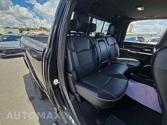 2019 Ram 2500 Laramie Crew Cab Medium Bed - miniatura 16
