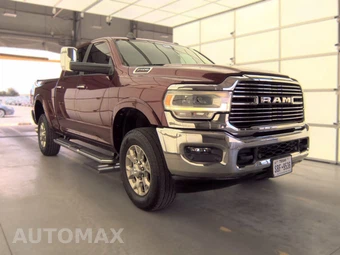 2019 Ram 2500 Laramie Crew Cab Medium Bed - miniatura 3