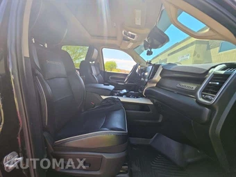 2019 Ram 2500 Laramie Crew Cab Medium Bed - miniatura 18