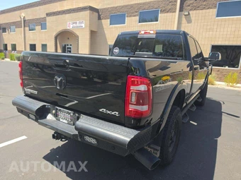 2019 Ram 2500 Laramie Crew Cab Medium Bed - miniatura 3