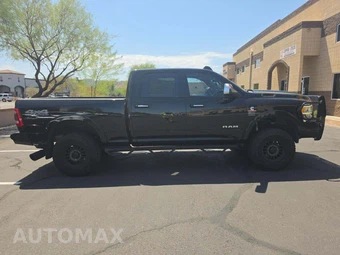 2019 Ram 2500 Laramie Crew Cab Medium Bed - miniatura 4