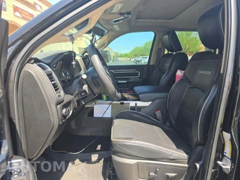 2019 Ram 2500 Laramie Crew Cab Medium Bed - miniatura 6