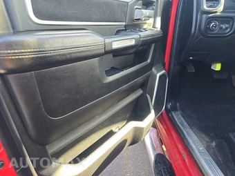 2019 Ram 2500 Laramie Crew Cab Medium Bed - miniatura 9