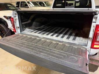 2019 Ram 2500 Laramie Longhorn Crew Cab Medium Bed - miniatura 16