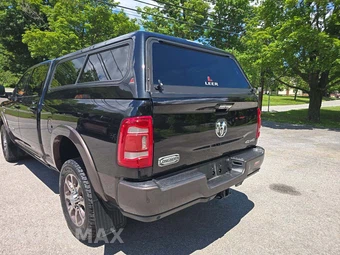 2019 Ram 2500 Laramie Longhorn Crew Cab Medium Bed – miniatura 2