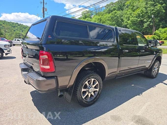 2019 Ram 2500 Laramie Longhorn Crew Cab Medium Bed – miniatura 3