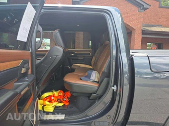 2019 Ram 2500 Laramie Longhorn Crew Cab Medium Bed - miniatura 13
