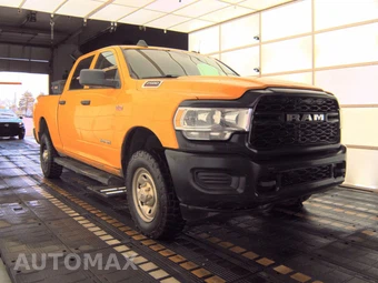 2019 Ram 2500 Tradesman Crew Cab Medium Bed – miniatura 3