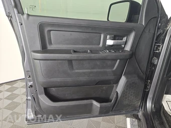 2019 Ram 2500 Tradesman Crew Cab Medium Bed - miniatura 9