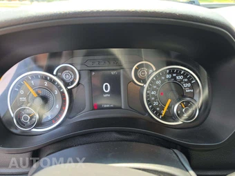 2019 Ram 2500 Tradesman Crew Cab Medium Bed - miniatura 9
