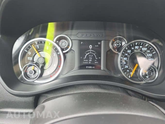 2019 Ram 2500 Tradesman Crew Cab Medium Bed - miniatura 9
