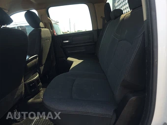 2019 Ram 3500 Cab Chassis Tradesman Crew Cab DRW - miniatura 13