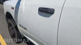 2019 Ram 3500 Cab Chassis Tradesman Crew Cab DRW - miniatura 30