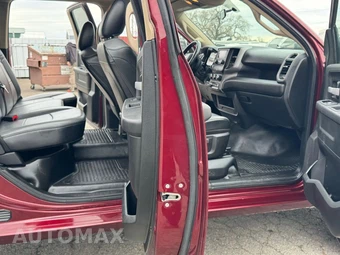 2019 Ram 3500 Cab Chassis Tradesman Crew Cab DRW - miniatura 10