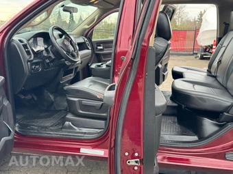 2019 Ram 3500 Cab Chassis Tradesman Crew Cab DRW - miniatura 14